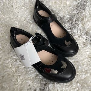 Geox italian leather girls dress shoes